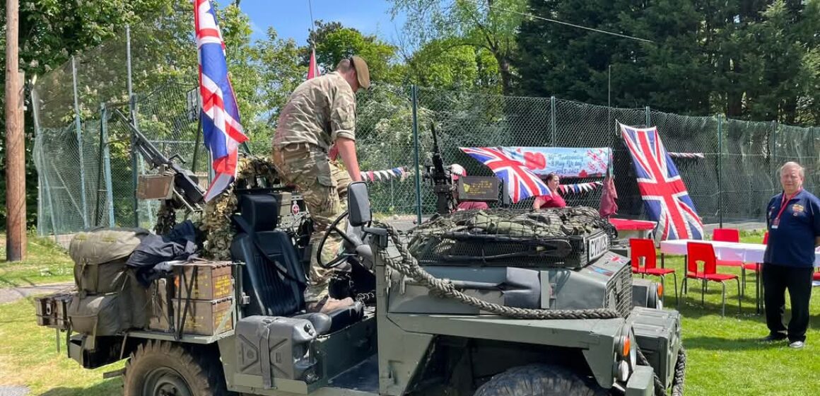 VE DAy Air Portable Land Rover 2