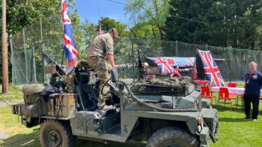 VE DAy Air Portable Land Rover 2