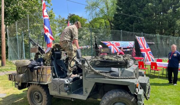 VE DAy Air Portable Land Rover 2
