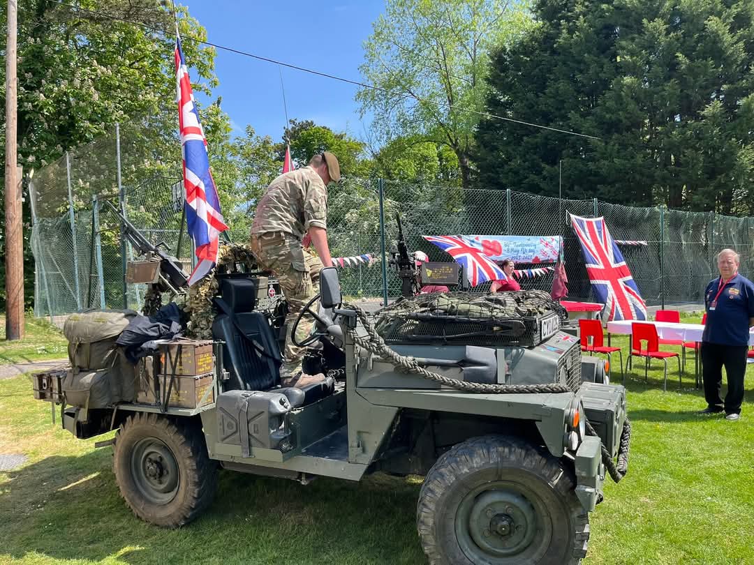 VE DAy Air Portable Land Rover 2